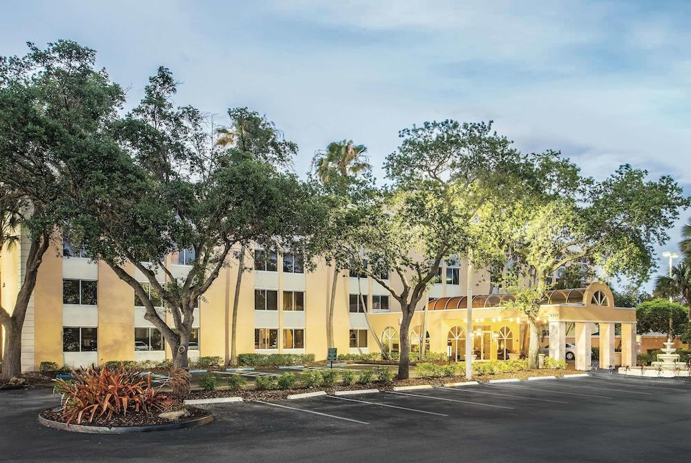 La Quinta By Wyndham Fort Lauderdale Tamarac מראה חיצוני תמונה