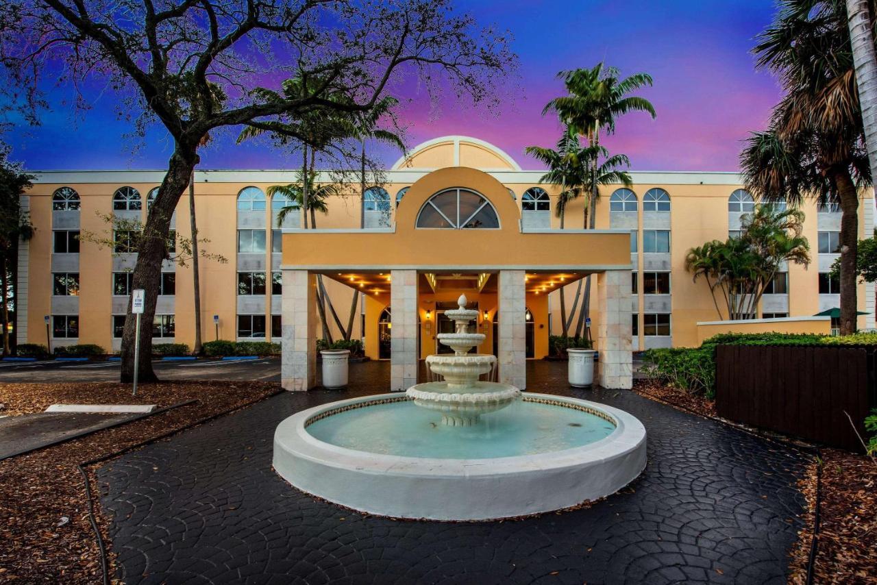 La Quinta By Wyndham Fort Lauderdale Tamarac מראה חיצוני תמונה
