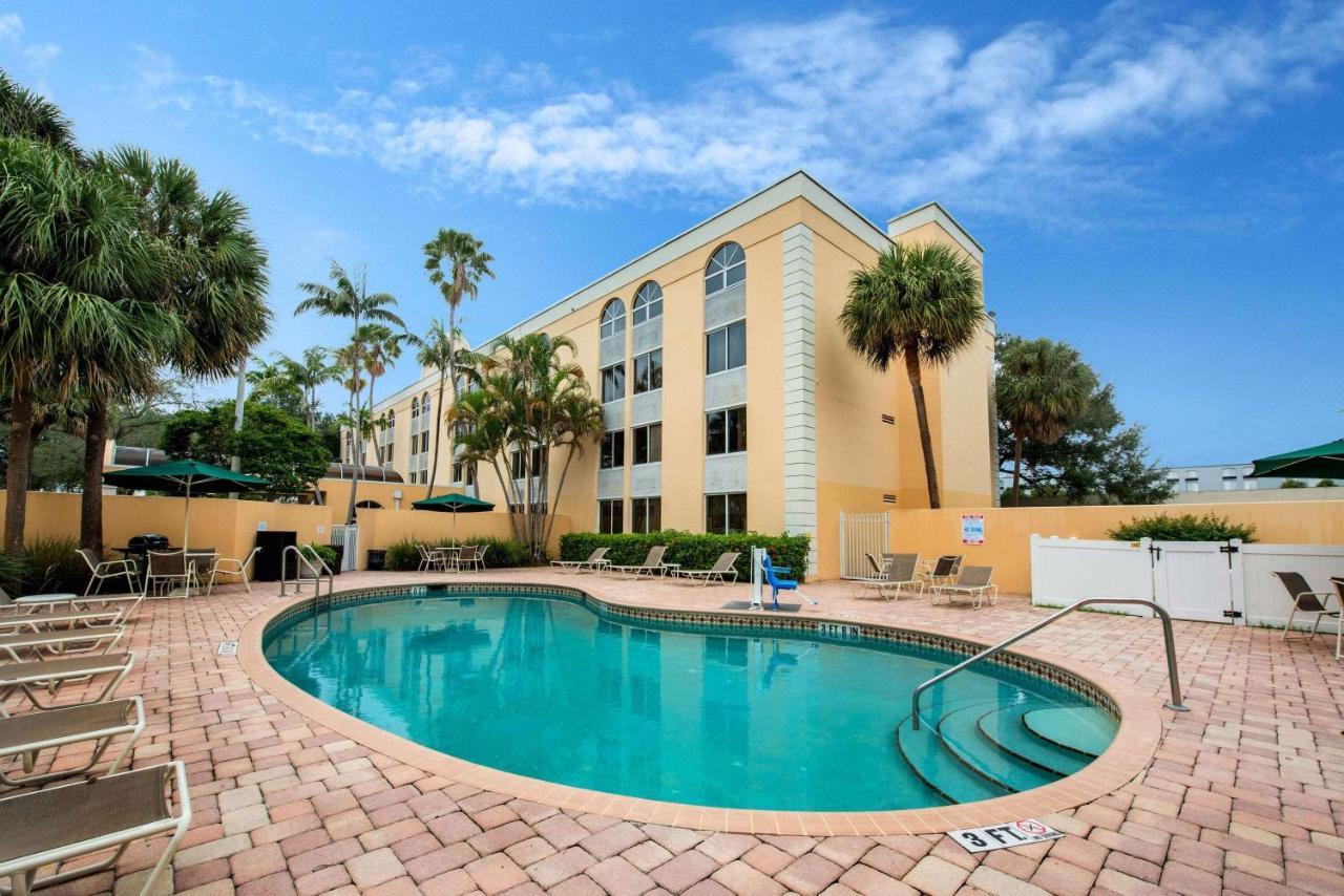 La Quinta By Wyndham Fort Lauderdale Tamarac מראה חיצוני תמונה