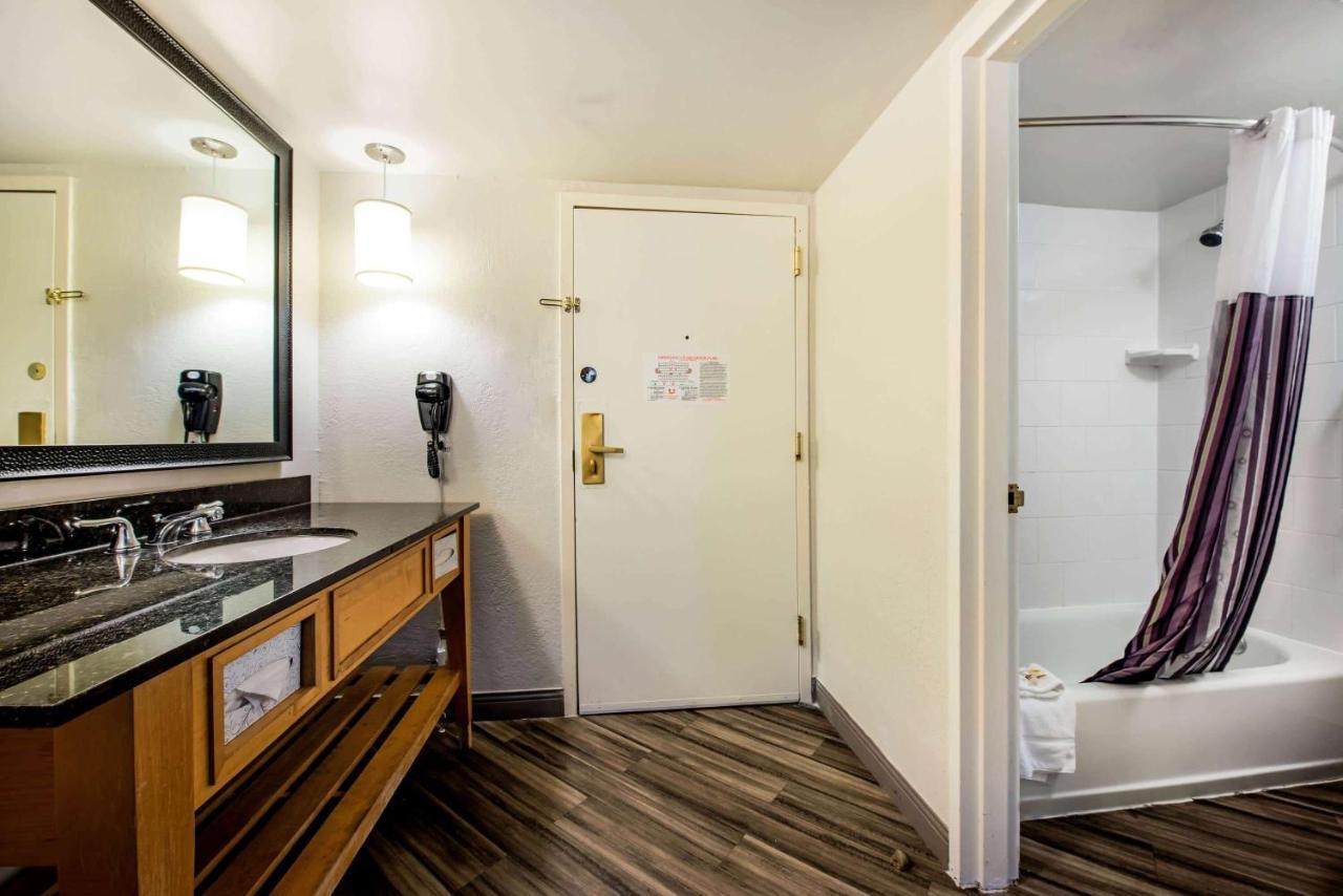 La Quinta By Wyndham Fort Lauderdale Tamarac מראה חיצוני תמונה